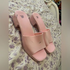 Mule Sandal
